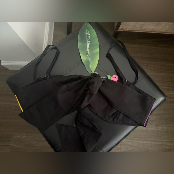 🍃Farm Rio Embroidered Cornelio Top - Picture 5 of 5